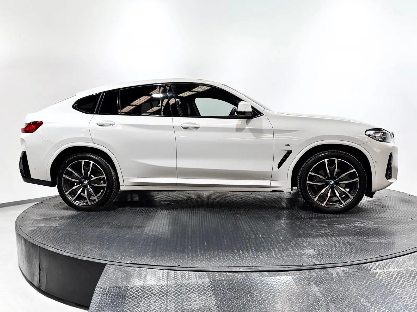 BMW X4 30i xDrive 2023
