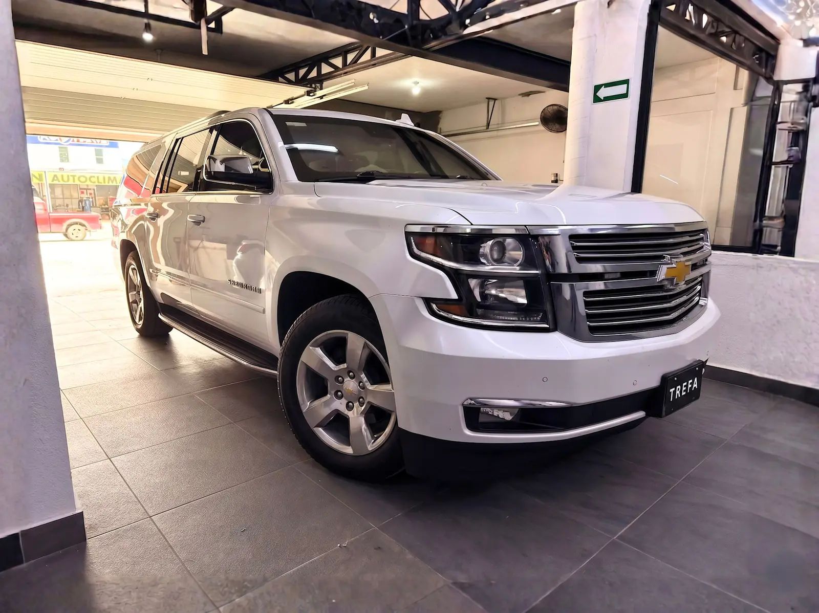 Chevrolet Suburban LT 2018
