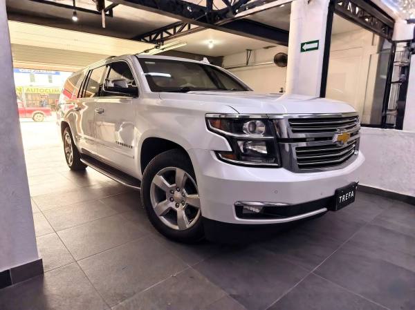 Chevrolet Suburban LT 2018